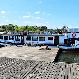 Amicitia Bådhotel