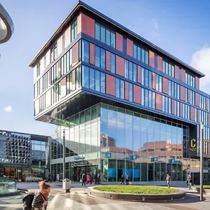 https://creative-valley-nest-luxury-rooftop-apartments-utrecht.utrechthotels.net