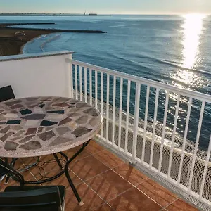 https://apartamento-en-primera-linea-de-mar.catalonia-hotels.com